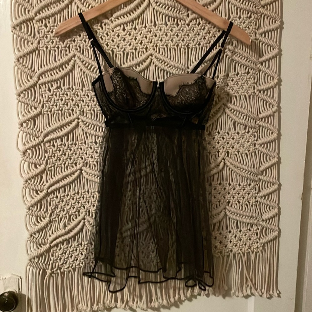 Victoria’s Secret slip, never worn, size 34 B